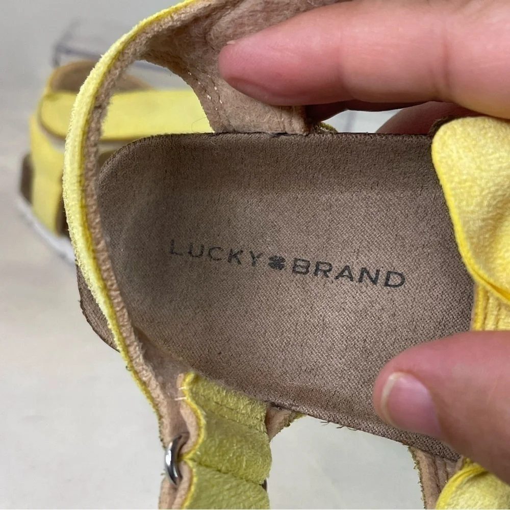 Lucky Brand Girl Bow Footbed Sandals, Yellow size 4